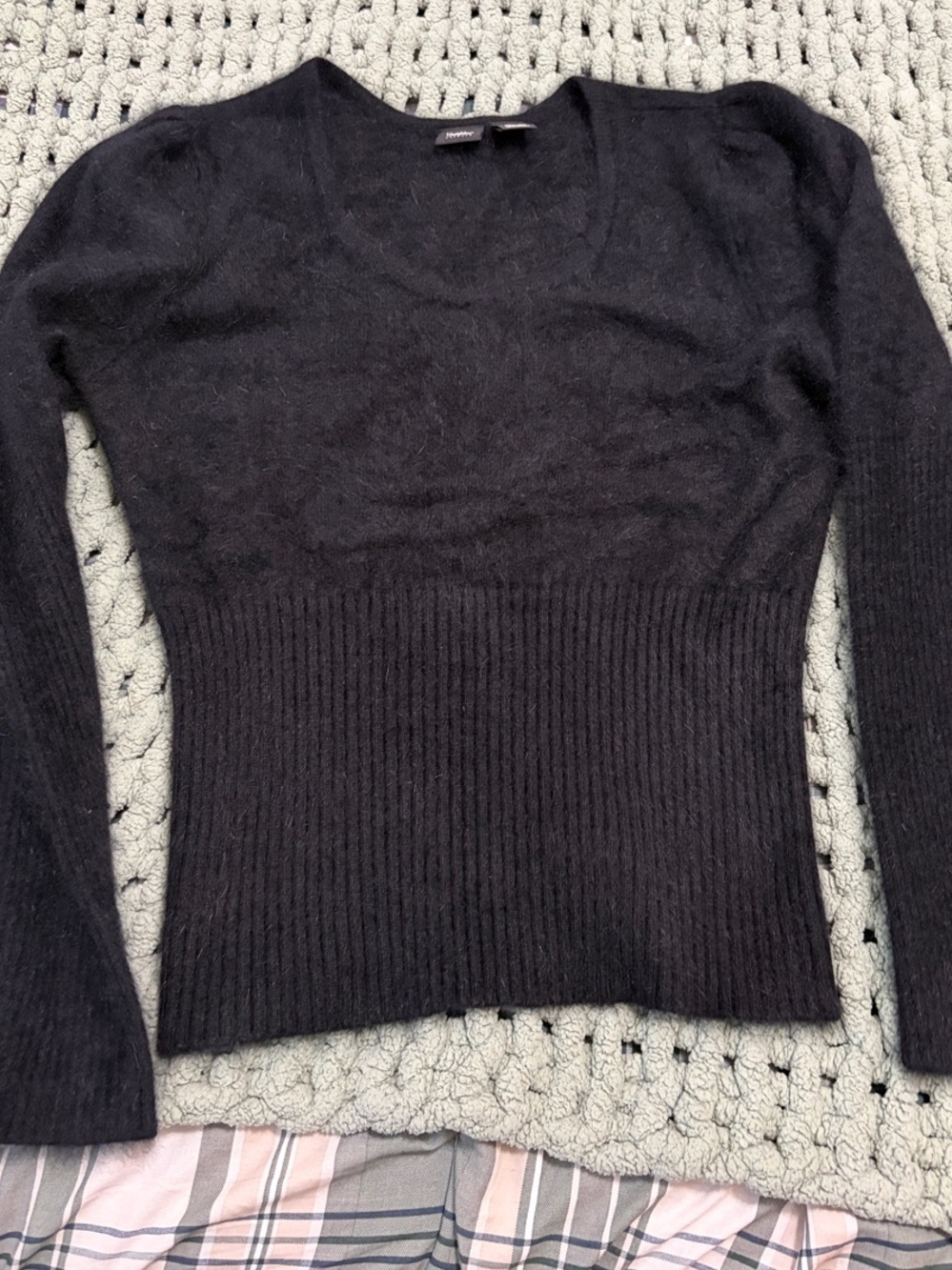 Black Mossimo Angora blend Women's Scoop Neck Ribbed Waist Sweater size XL